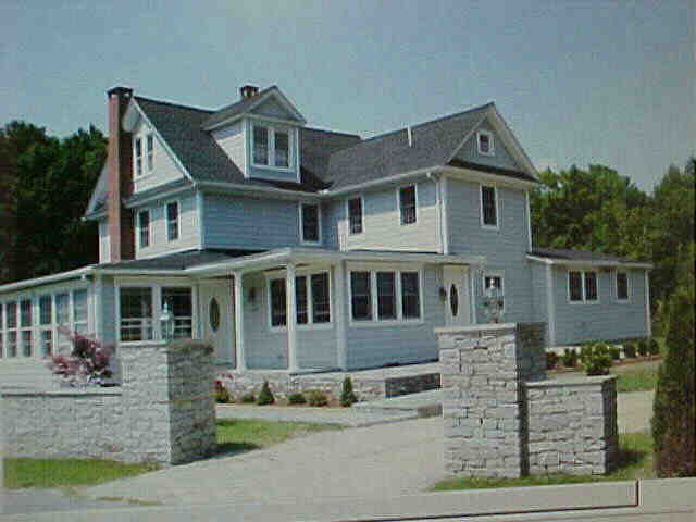 Building photograph for 485 TWIN LAKES ROAD